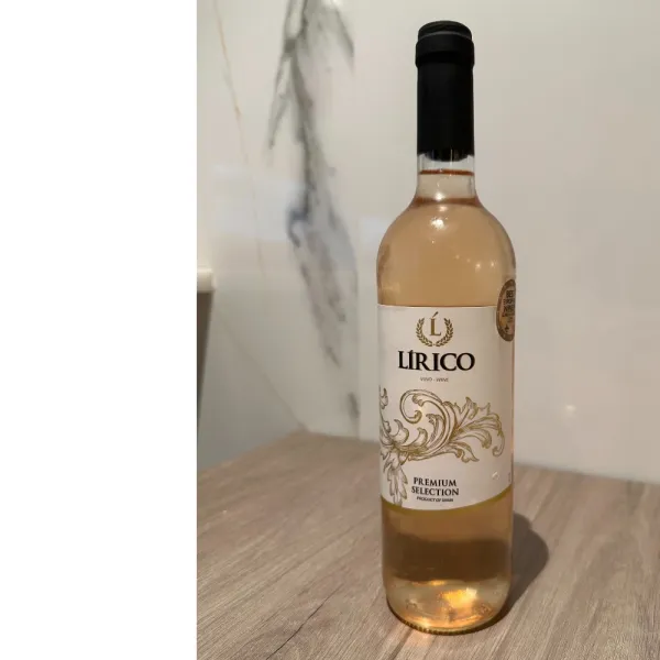 Vino rosado de la casa